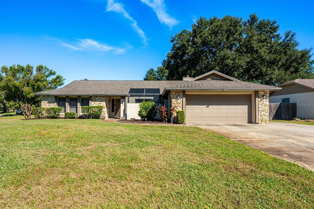 En Venta: $490,000 (4 camas, 2 baños, 1930 Pies cuadrados)