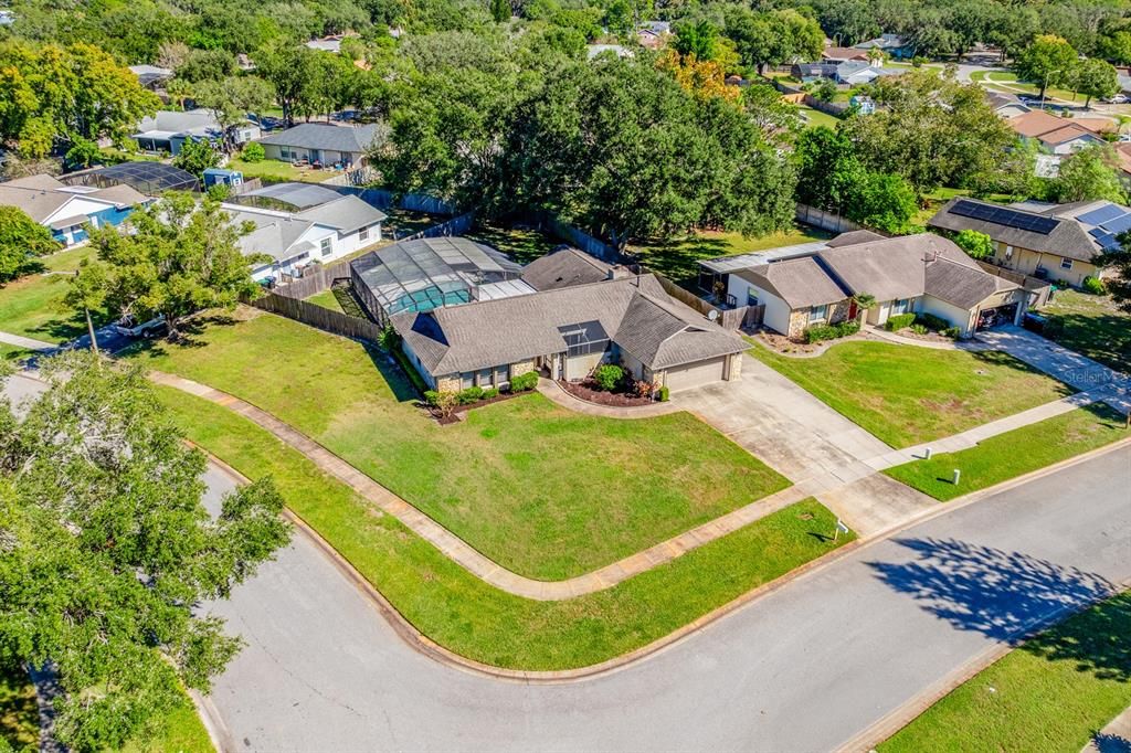 En Venta: $490,000 (4 camas, 2 baños, 1930 Pies cuadrados)