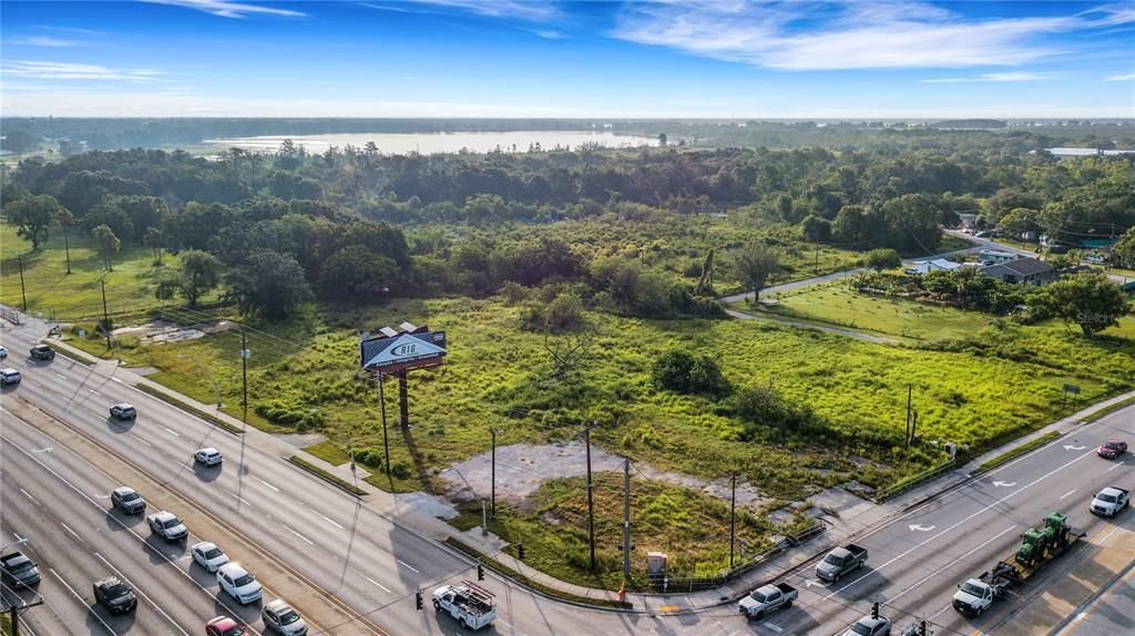 Activo con contrato: $2,100,000 (3.60 acres)