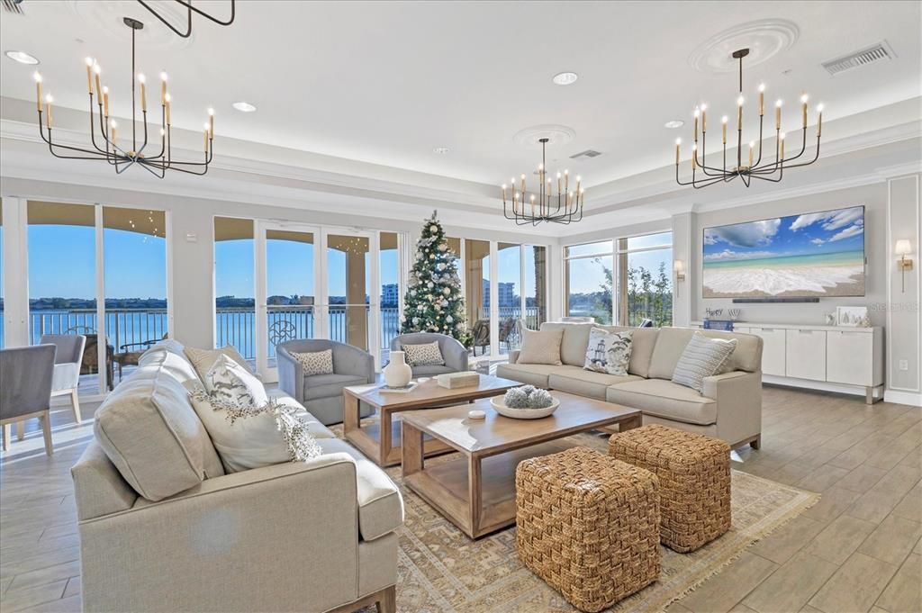 合同活跃: $679,900 (3 贝兹, 3 浴室, 2287 平方英尺)