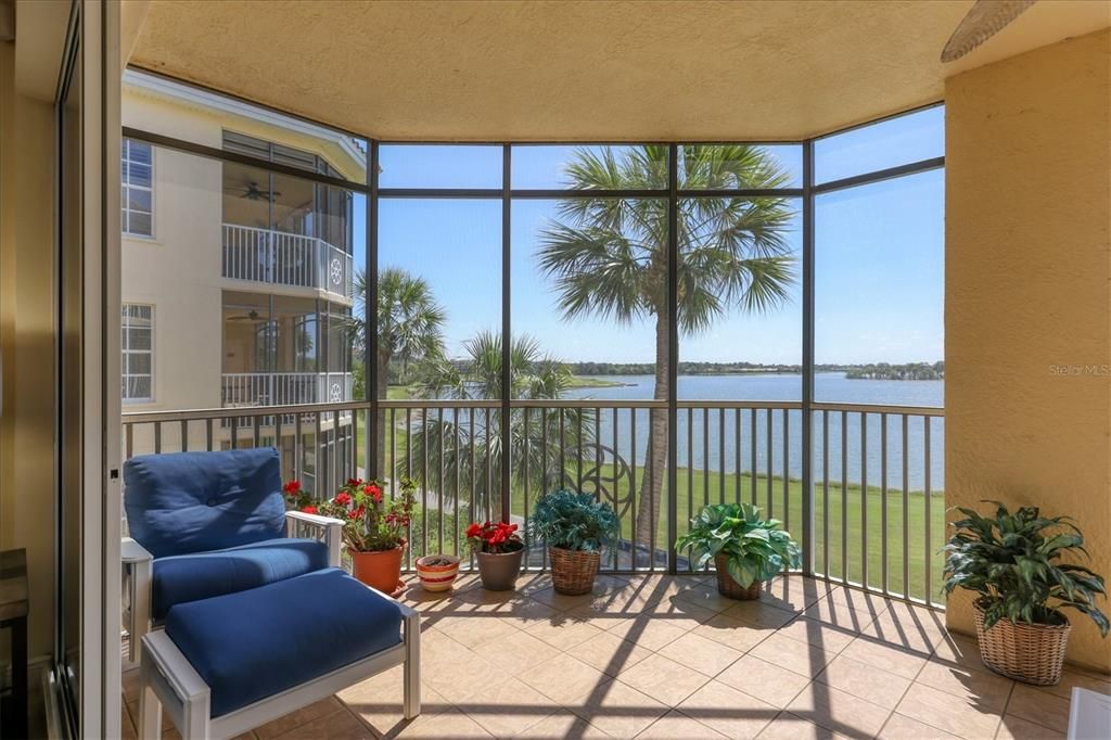 合同活跃: $679,900 (3 贝兹, 3 浴室, 2287 平方英尺)