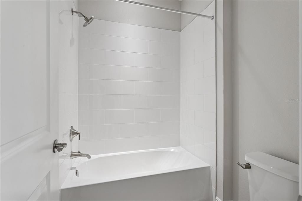 For Sale: $934,990 (4 beds, 4 baths, 3922 Square Feet)