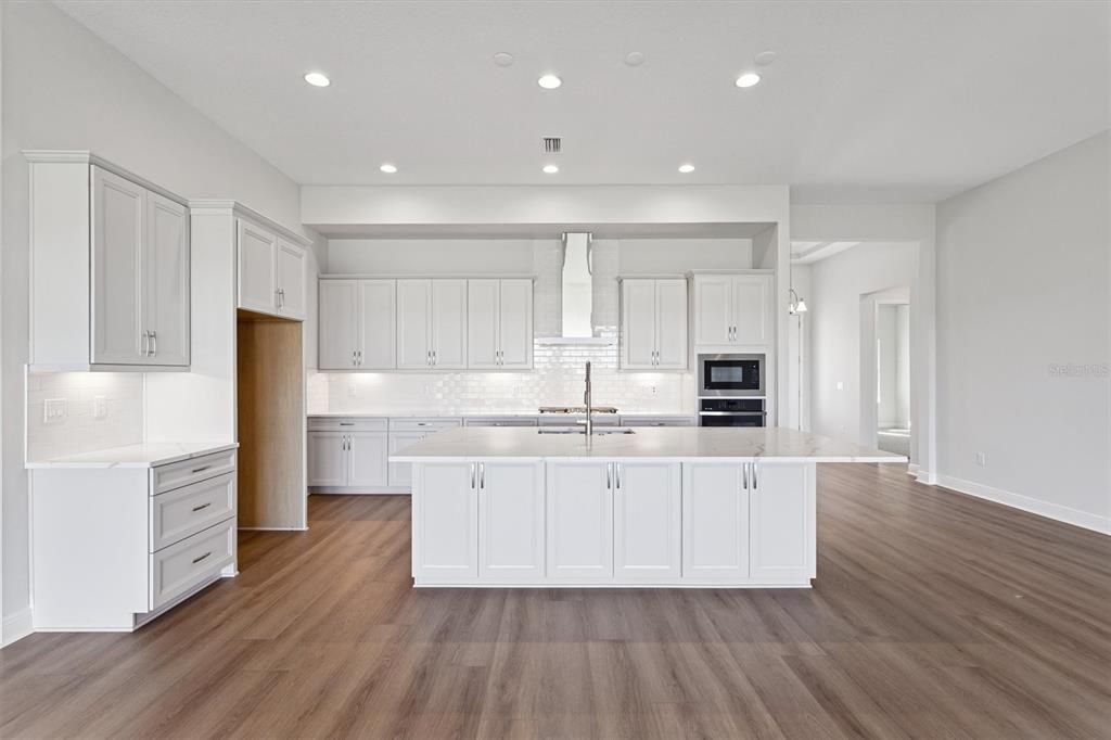 For Sale: $934,990 (4 beds, 4 baths, 3922 Square Feet)