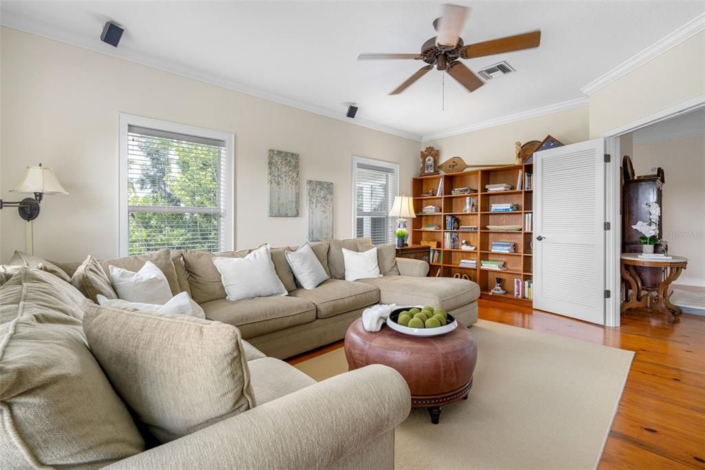 For Sale: $1,750,000 (4 beds, 3 baths, 3043 Square Feet)