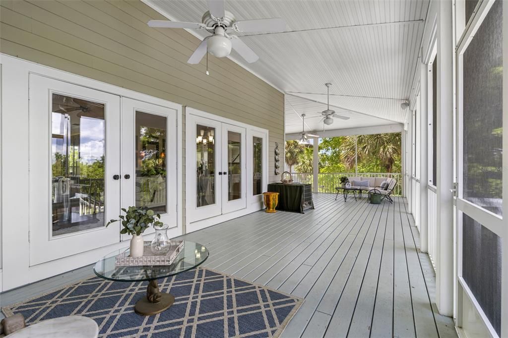 For Sale: $1,750,000 (4 beds, 3 baths, 3043 Square Feet)