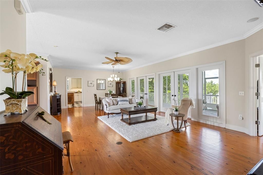 For Sale: $1,750,000 (4 beds, 3 baths, 3043 Square Feet)