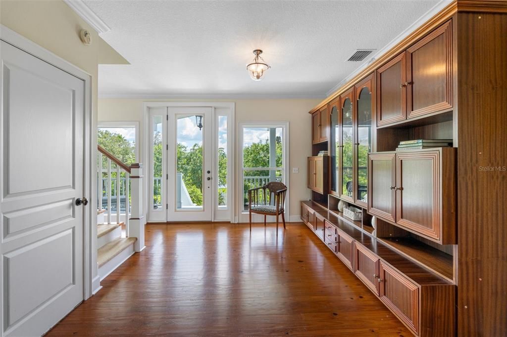 For Sale: $1,750,000 (4 beds, 3 baths, 3043 Square Feet)