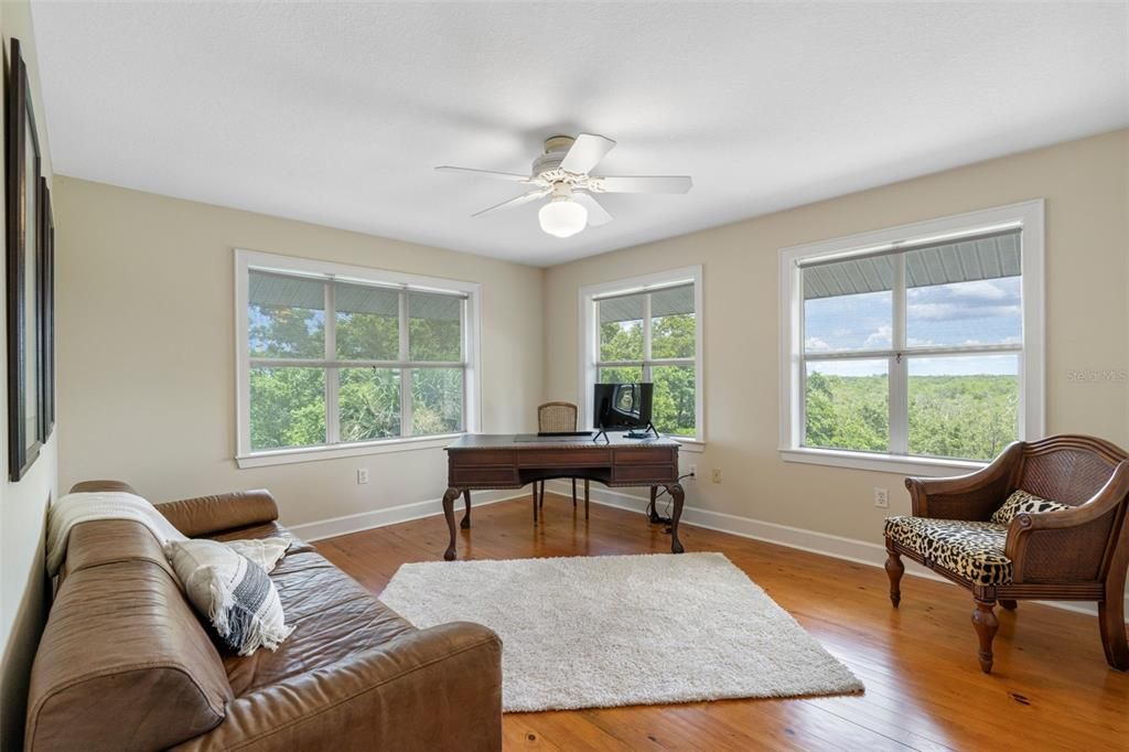 For Sale: $1,750,000 (4 beds, 3 baths, 3043 Square Feet)