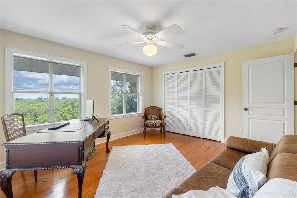 For Sale: $1,750,000 (4 beds, 3 baths, 3043 Square Feet)