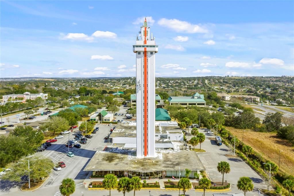 Под контрактом: $515,000 (3 спален, 2 ванн, 1967 Квадратных фут)