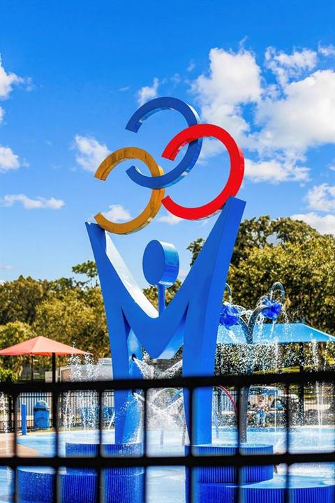 Под контрактом: $515,000 (3 спален, 2 ванн, 1967 Квадратных фут)