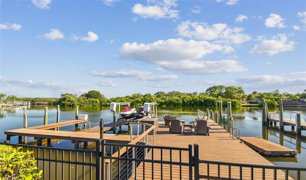 En Venta: $1,945,000 (4 camas, 2 baños, 3110 Pies cuadrados)