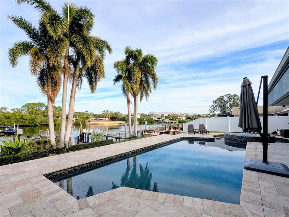 En Venta: $1,945,000 (4 camas, 2 baños, 3110 Pies cuadrados)