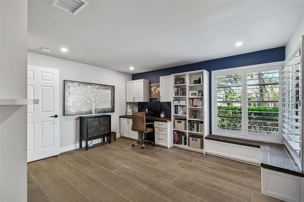 En Venta: $1,945,000 (4 camas, 2 baños, 3110 Pies cuadrados)