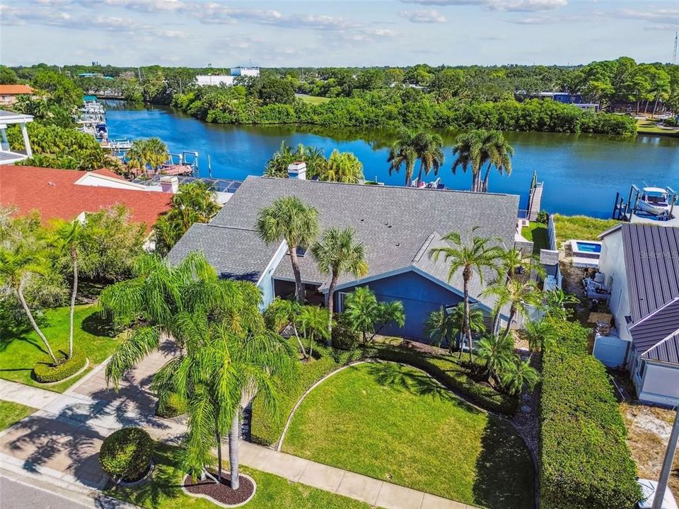 En Venta: $1,945,000 (4 camas, 2 baños, 3110 Pies cuadrados)