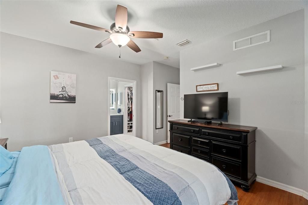 待售: $324,000 (3 贝兹, 2 浴室, 1455 平方英尺)