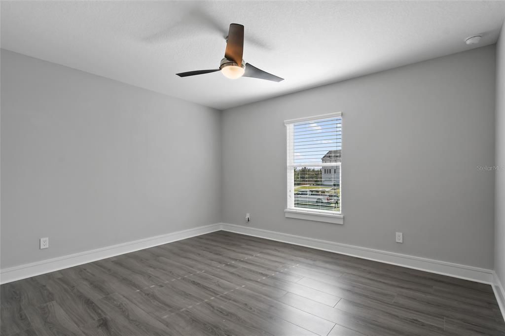 Active With Contract: $1,725 (1 beds, 1 baths, 714 Square Feet)
