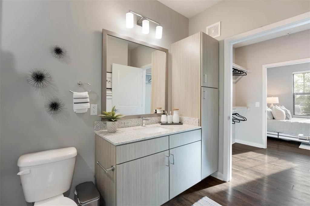 В аренду: $2,220 (2 спален, 2 ванн, 1131 Квадратных фут)