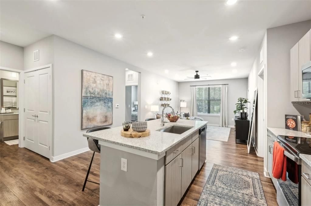 В аренду: $2,220 (2 спален, 2 ванн, 1131 Квадратных фут)