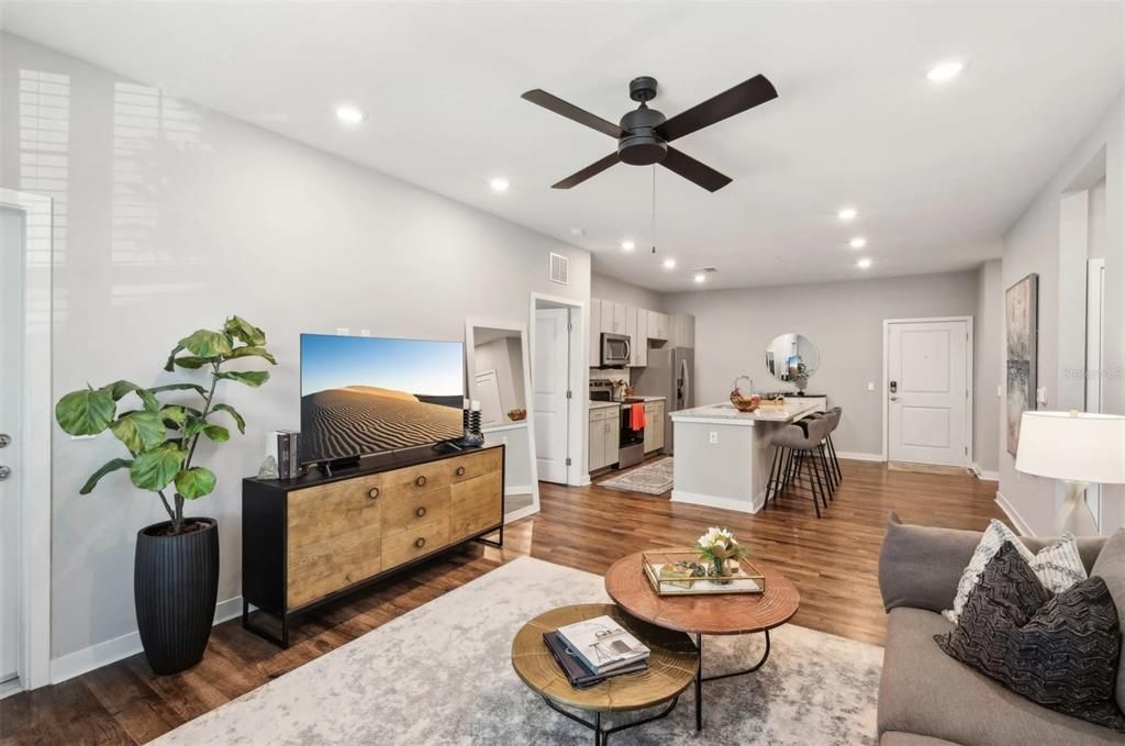 В аренду: $2,220 (2 спален, 2 ванн, 1131 Квадратных фут)