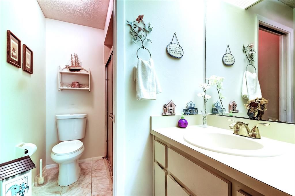 待售: $138,000 (2 贝兹, 2 浴室, 1125 平方英尺)