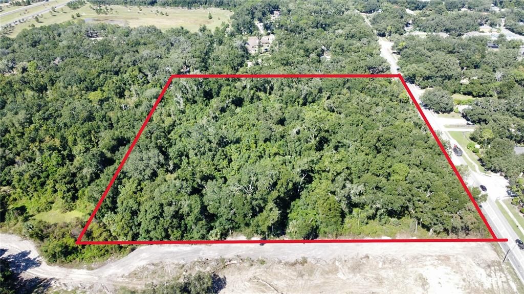 待售: $2,500,000 (2.10 acres)