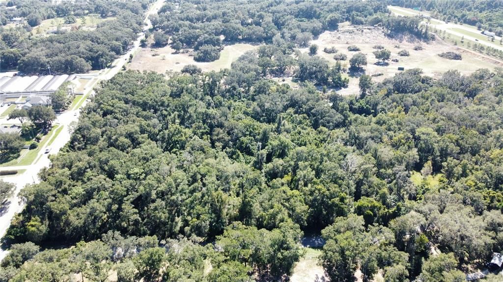 待售: $2,500,000 (2.10 acres)