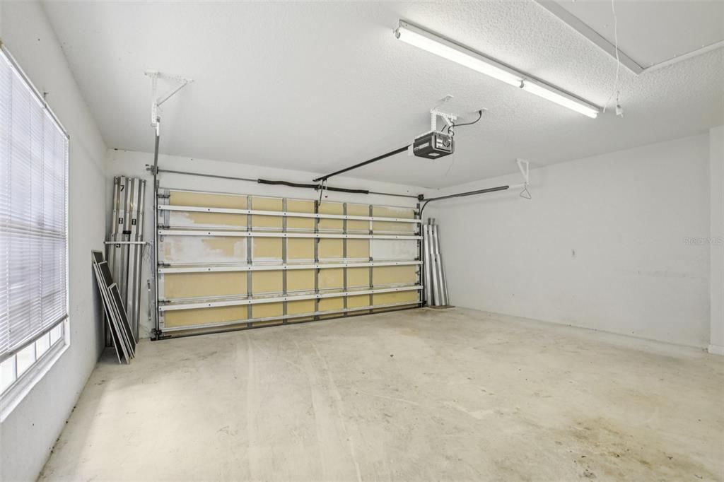 Под контрактом: $350,000 (2 спален, 2 ванн, 1534 Квадратных фут)