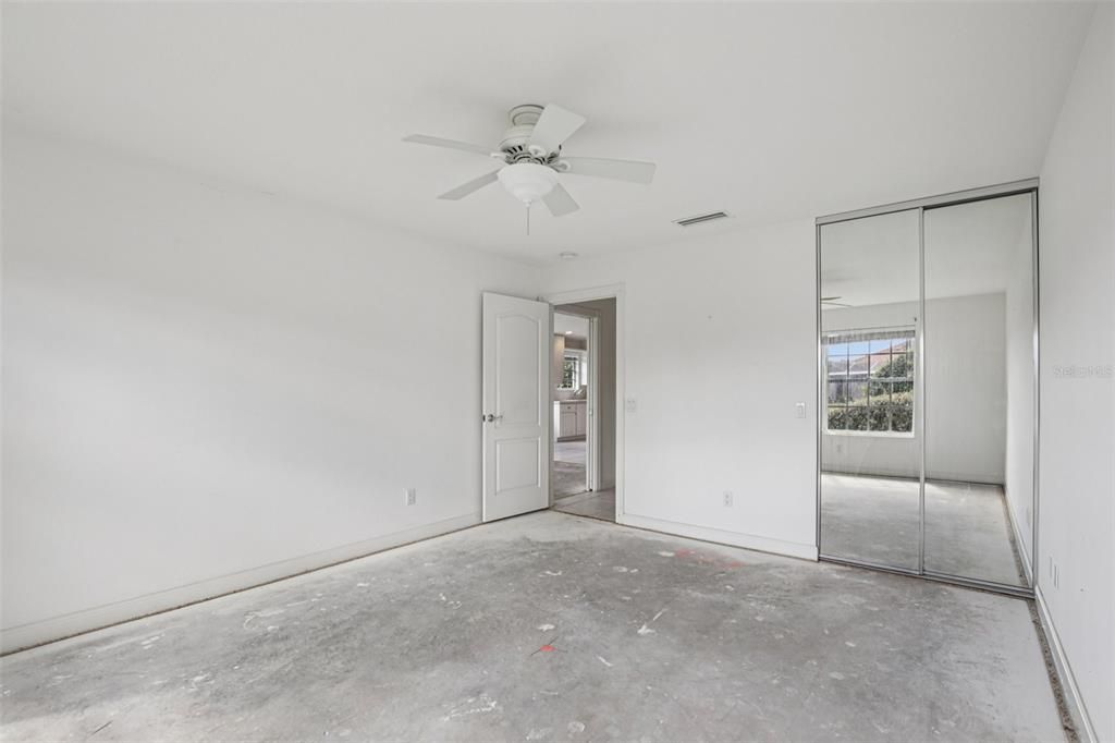 Под контрактом: $350,000 (2 спален, 2 ванн, 1534 Квадратных фут)