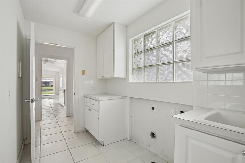 Под контрактом: $350,000 (2 спален, 2 ванн, 1534 Квадратных фут)