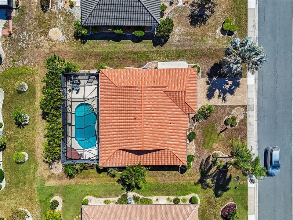 For Sale: $389,000 (2 beds, 2 baths, 1882 Square Feet)