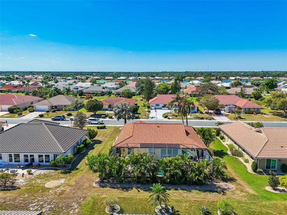 For Sale: $389,000 (2 beds, 2 baths, 1882 Square Feet)