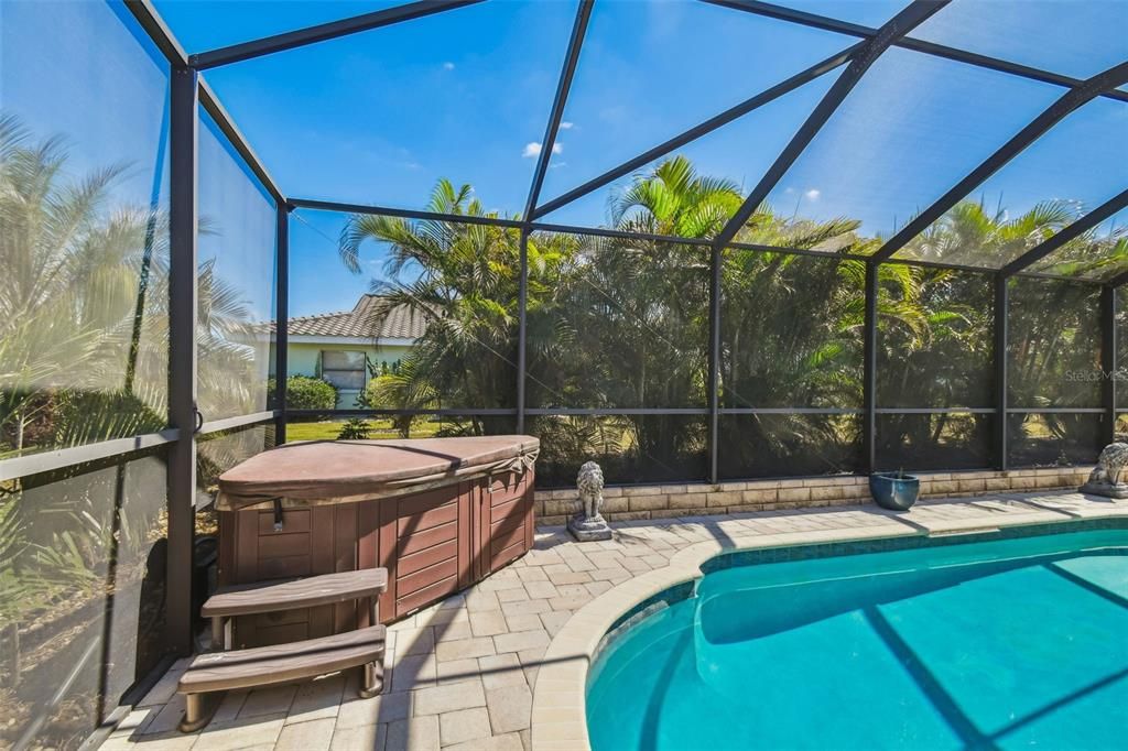 For Sale: $389,000 (2 beds, 2 baths, 1882 Square Feet)