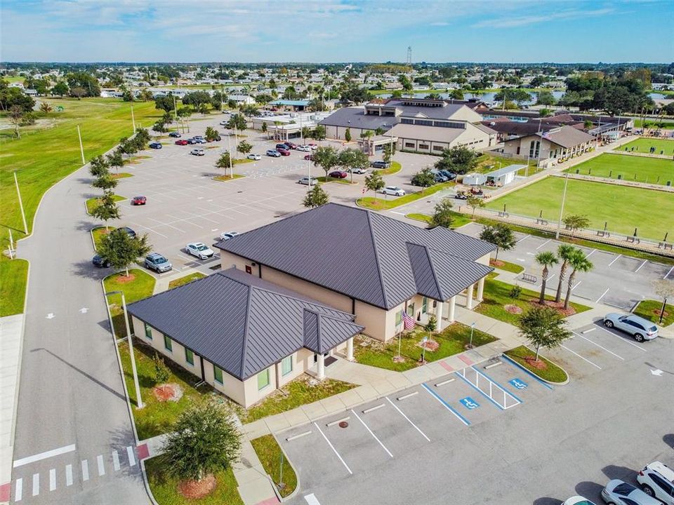 For Sale: $389,000 (2 beds, 2 baths, 1882 Square Feet)