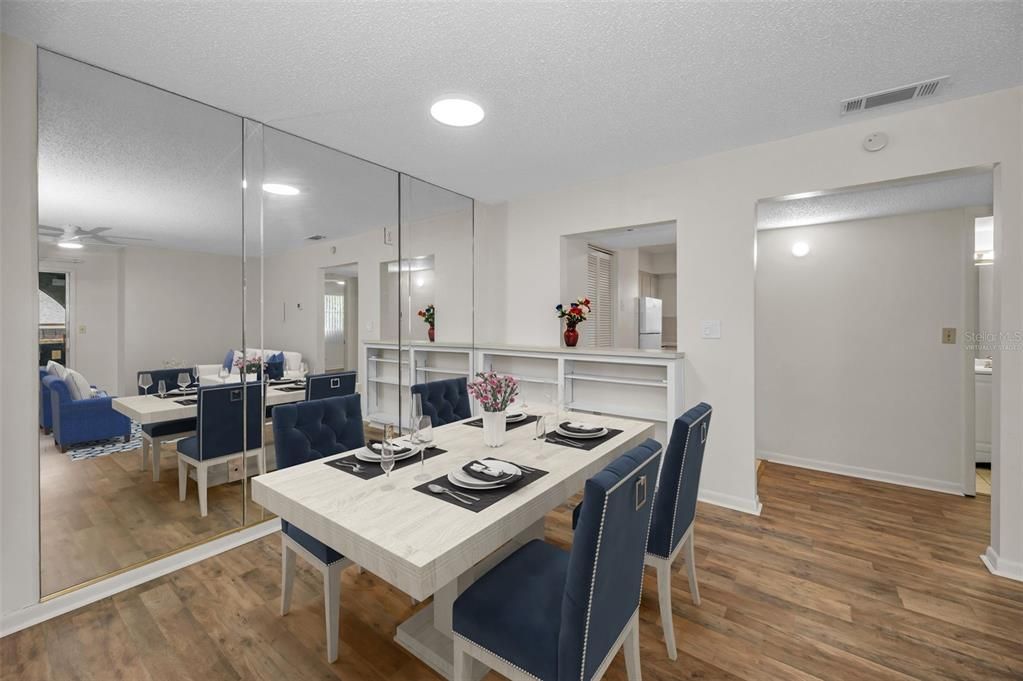 Active With Contract: $125,000 (1 beds, 1 baths, 710 Square Feet)