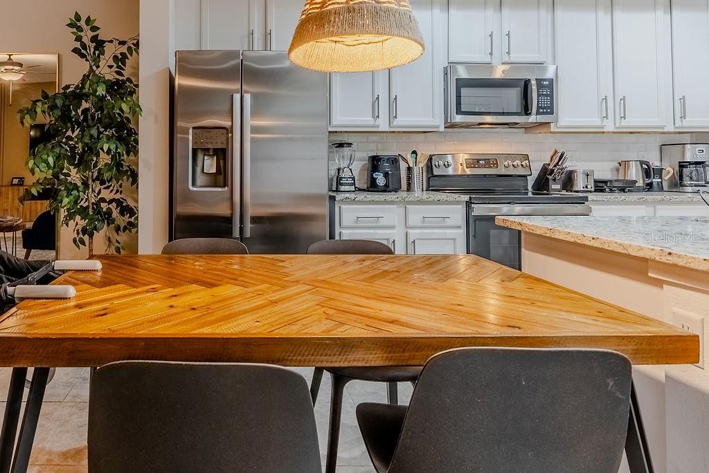 出租: $2,750 (4 贝兹, 3 浴室, 1721 平方英尺)