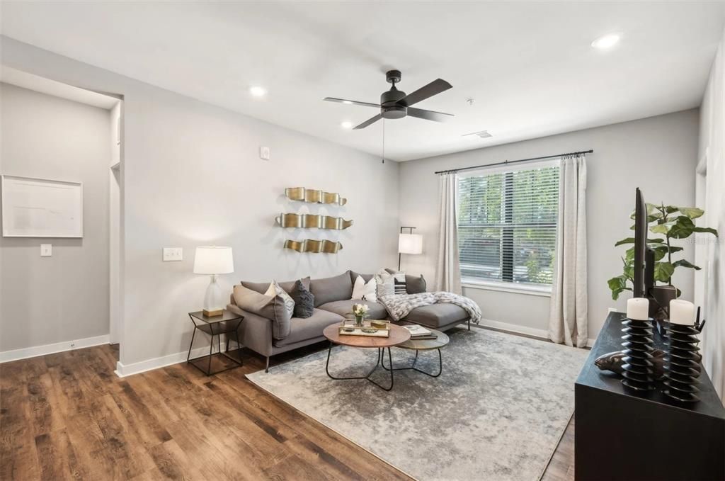 En Renta: $2,700 (3 camas, 2 baños, 1423 Pies cuadrados)