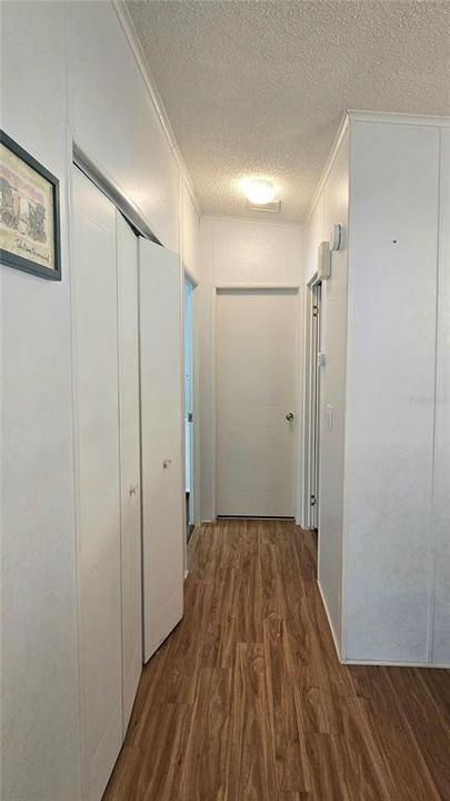 待售: $195,000 (2 贝兹, 2 浴室, 1080 平方英尺)