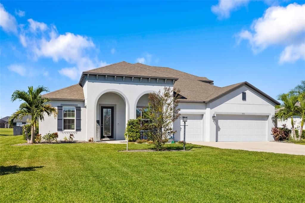 For Sale: $1,000,000 (4 beds, 4 baths, 3542 Square Feet)