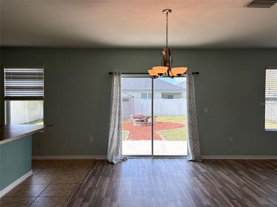 For Sale: $359,900 (4 beds, 2 baths, 2505 Square Feet)