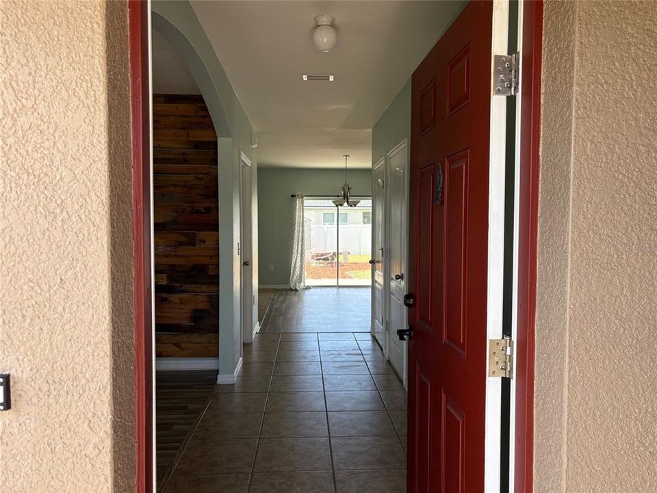 For Sale: $359,900 (4 beds, 2 baths, 2505 Square Feet)