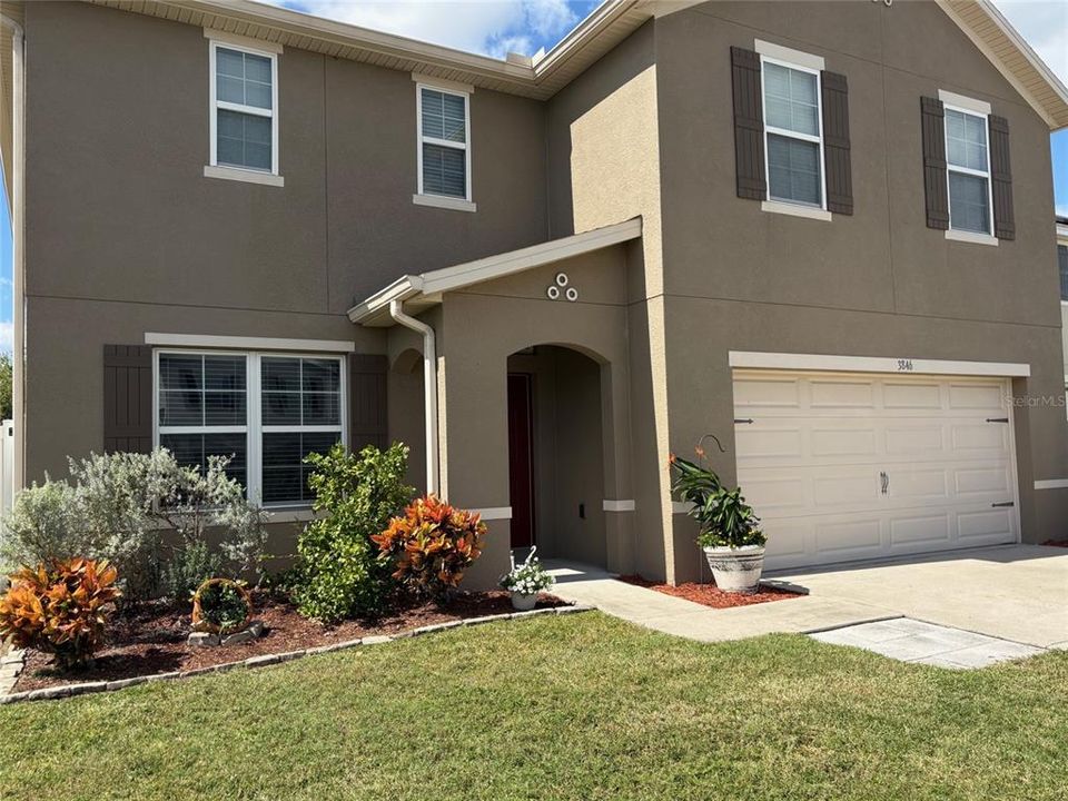 For Sale: $359,900 (4 beds, 2 baths, 2505 Square Feet)