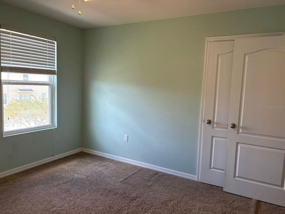 For Sale: $359,900 (4 beds, 2 baths, 2505 Square Feet)