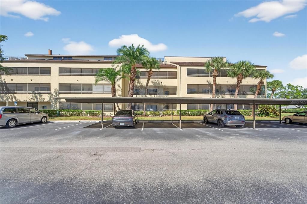 待售: $160,000 (1 贝兹, 1 浴室, 576 平方英尺)