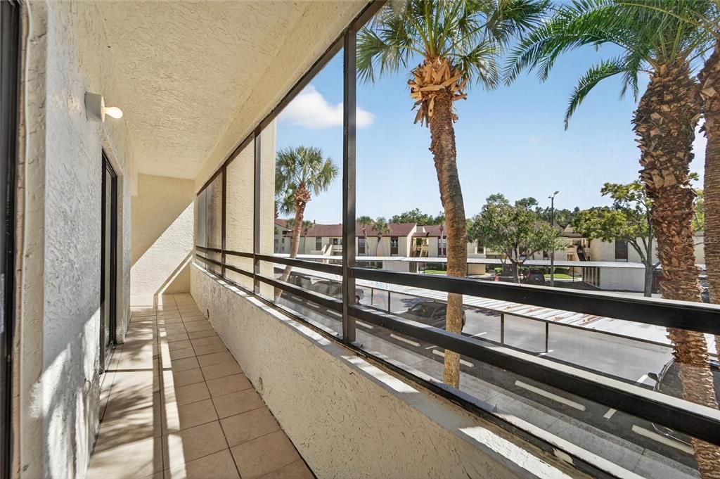 待售: $160,000 (1 贝兹, 1 浴室, 576 平方英尺)