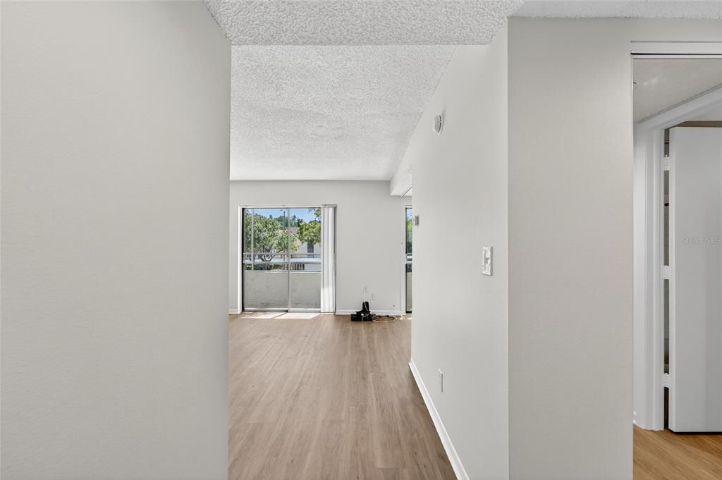 待售: $160,000 (1 贝兹, 1 浴室, 576 平方英尺)