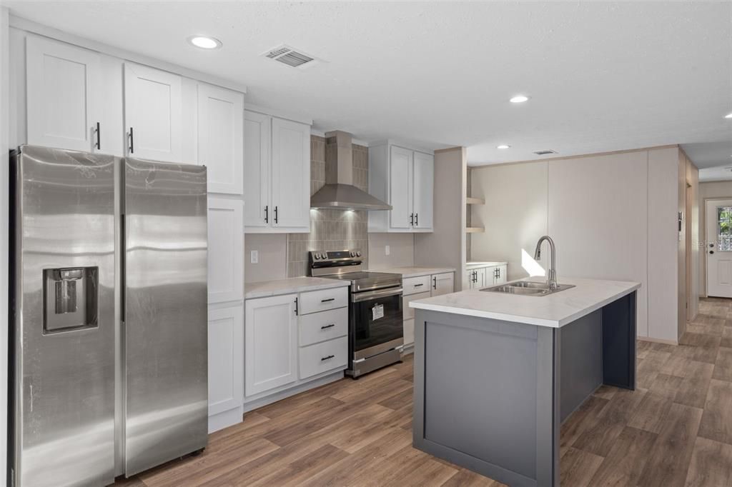 For Sale: $245,000 (3 beds, 2 baths, 1475 Square Feet)