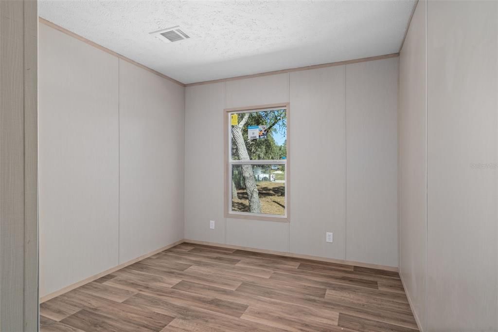 For Sale: $245,000 (3 beds, 2 baths, 1475 Square Feet)