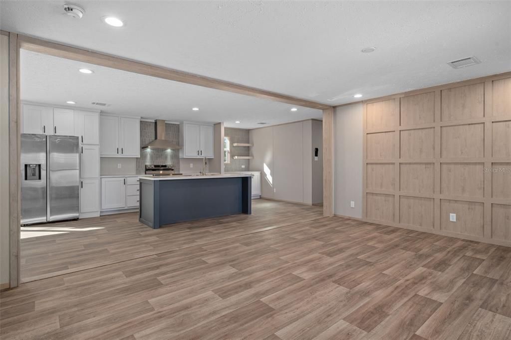 For Sale: $245,000 (3 beds, 2 baths, 1475 Square Feet)