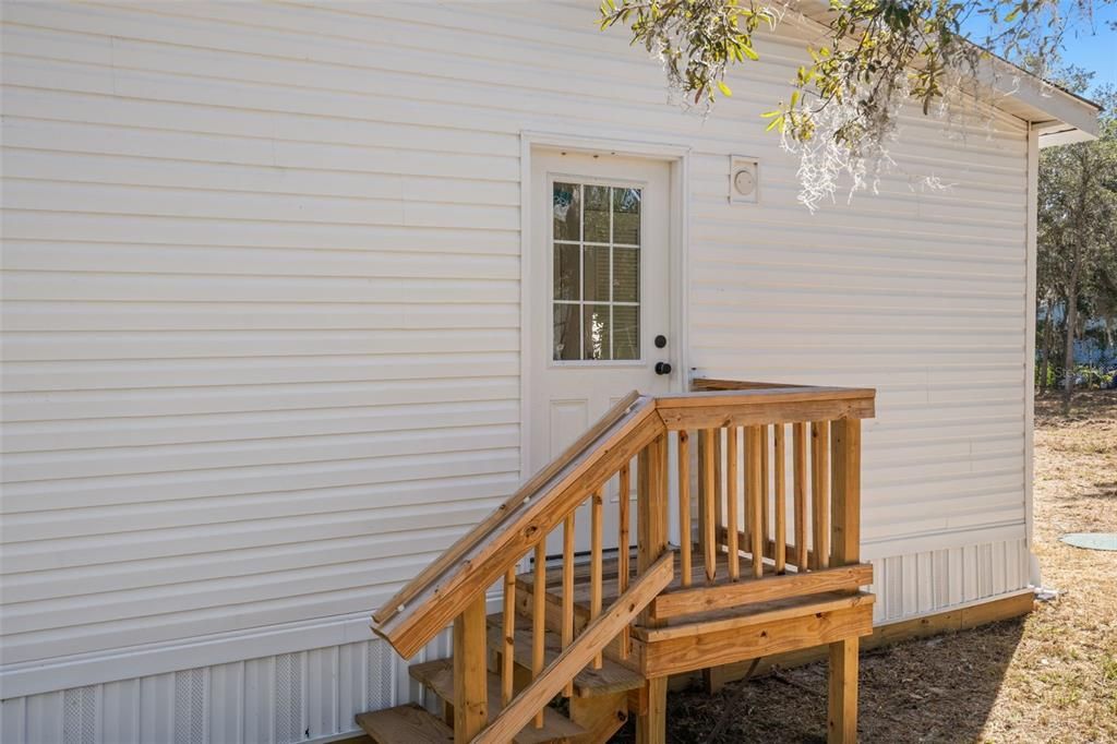 For Sale: $245,000 (3 beds, 2 baths, 1475 Square Feet)